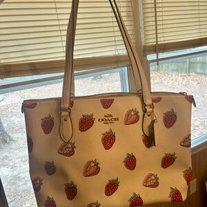 Coach Tote Bag with Strawberry Print - Cream
